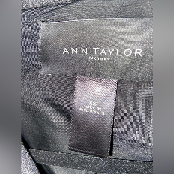 Gray Coat - Picture 3 of 3